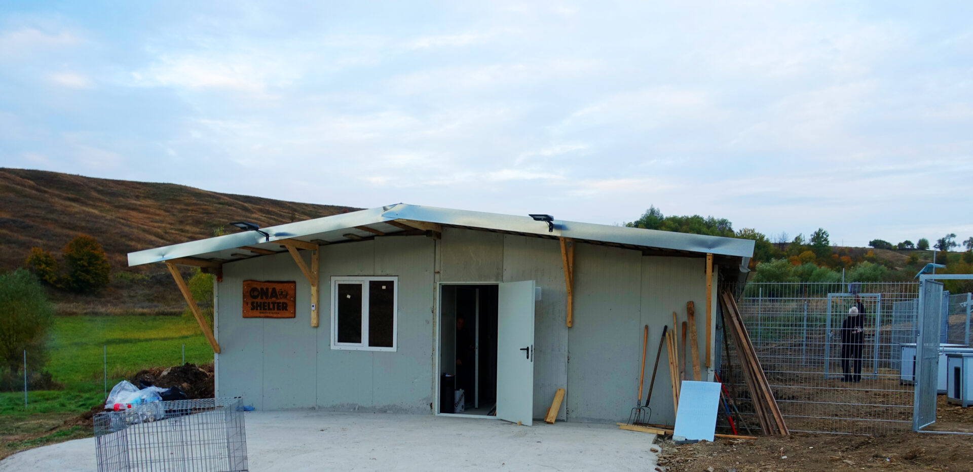 ona_shelter_vorderansicht2021